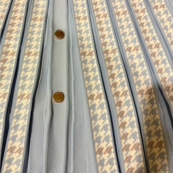 Aleeza Paris Pleated Blue A-Line Skirt NWT SM - Picture 5 of 7